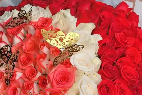Ramos de rosas feliz aniversario